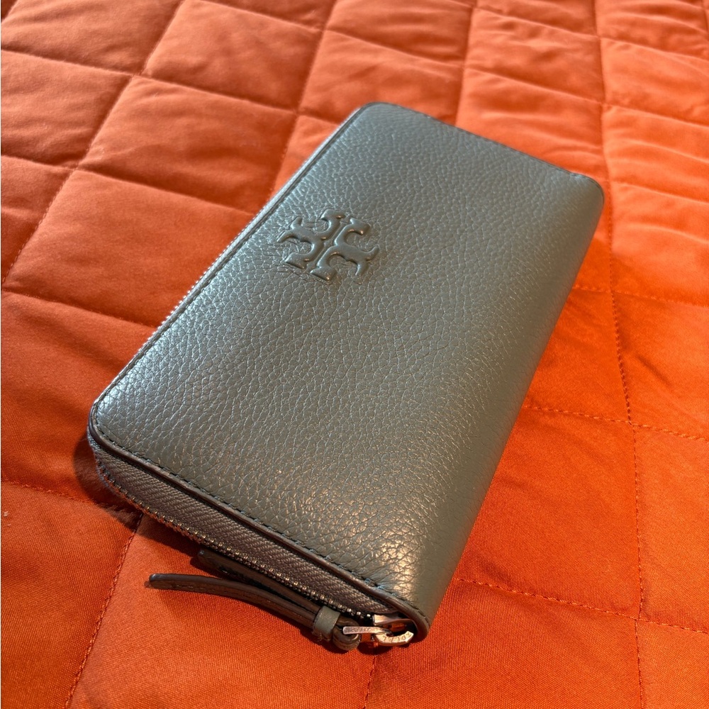 Tory Burch blue wallet in great condition
